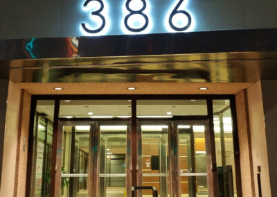 386 Broadway
